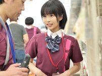 ＜女子高生＞バイト上司を誘惑するエロ美少女な制服女の子！絶倫デカチンの禁断不倫交尾で羞恥に痙攣興奮【日向なつ】