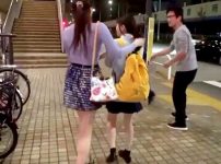 ＜連続射精×連続なか出し＞四十路熟女と娘女子学生をナンパ連れ込みし乳首舐め手コキで挑発する母娘と絶倫3Pのハーレム交尾
