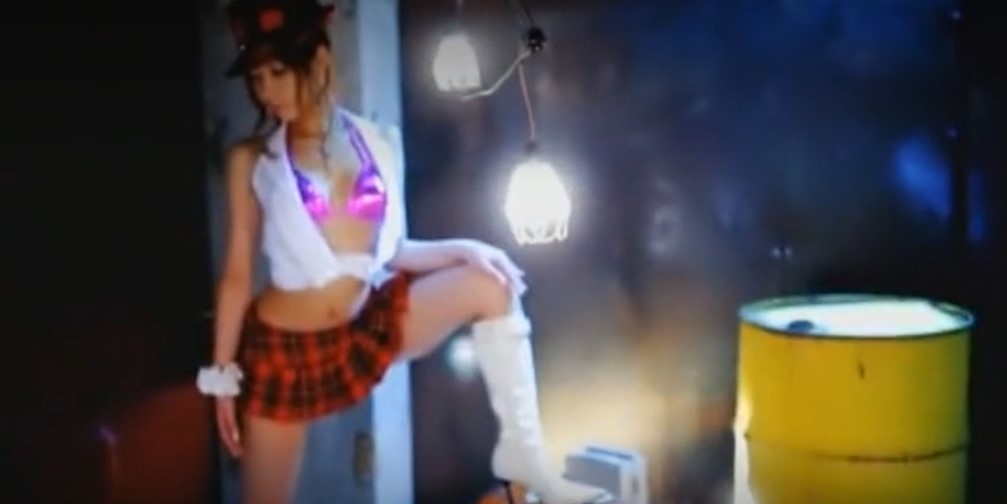 【綺麗なお尻のJK女子とセックス】突き出した綺麗なお尻を堪能しながらハメる！「私のお尻を見て興奮してください！」