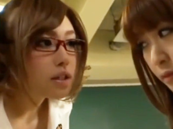 【Maika×瀬名あゆむ】エロいGALに誘惑されて女子高生とレズプレイに熱中してしまうドすけべ女性教師！！！