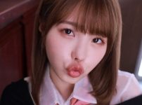 【美少女パイパン】反り返る客チンポを舐め散らかして魅惑プレイから入れてと祈願するおんなの子