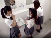 クソ生意気なえろ制服女子高生のトイレを盗撮！絶倫教師の肉奴隷になった幼い美女子を羞恥調教しナカダシレ〇プ＜フェラ抜き×口内イク＞