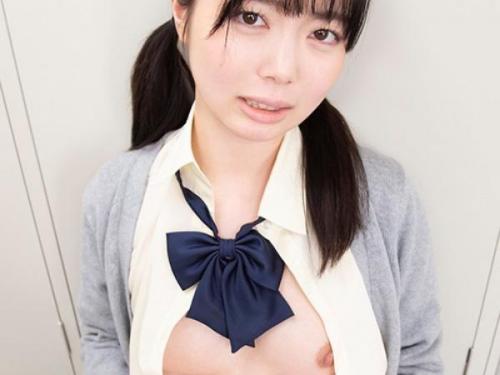 ＜本気輪〇＞逃げ場のない更衣室で制服女子に襲い掛かって無理やりチンポを挿入！恥辱のままに犯されちゃう