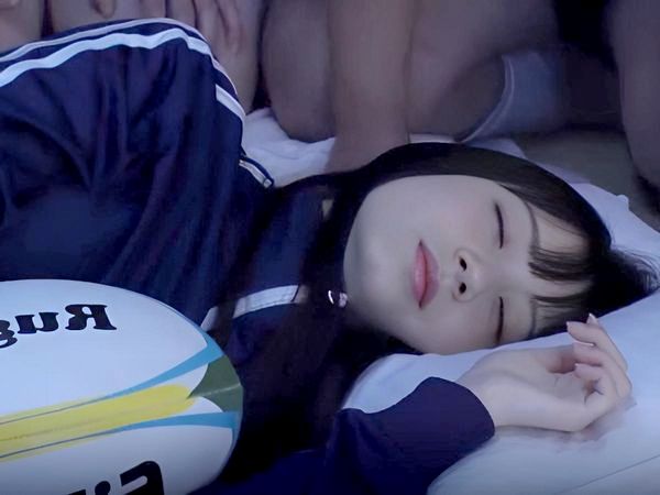 ＜娘校生＞部活合宿で強制”相部屋！暴走先輩の肉奴隷調教に堕ちたエロ貧乳な女学生マネージャーが絶倫3Pのレ〇プ強姦で痙攣イキ