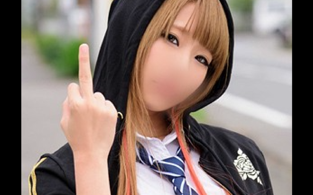 【シロウト】茨城のデカ尻ヤンキーGAL女子高生を媚薬漬けおしっこ失禁お漏らし潮吹きフェラ手マンナカ出しエッチ