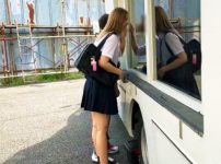 【マジックミラー号】「ほんとにぃ？彼氏のよりデカい♥♥」NTR生ナマ嵌めされるロリまんこな可愛い女子高生ｗ