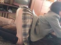 【制服着衣】黒髪の関西弁かわいいJKがシコい流れ！制服着衣交尾のロデオ騎乗位もあるよ！