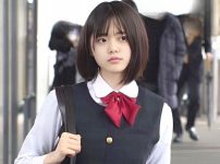 ＜電車チ〇ン＞ロリデカぱいな制服女子高生を狙うストーカーのパンチラ盗撮！車内で強姦調教…睡眠薬で昏睡する肉便器を夜這いレ〇プ＜顔射＞