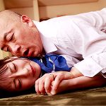 【女子高生×レ〇プ】鬼畜視聴注意：「ヤメて！気持ち悪い！」再婚で出来たスケベ義父に問答無用で強姦される美女子！